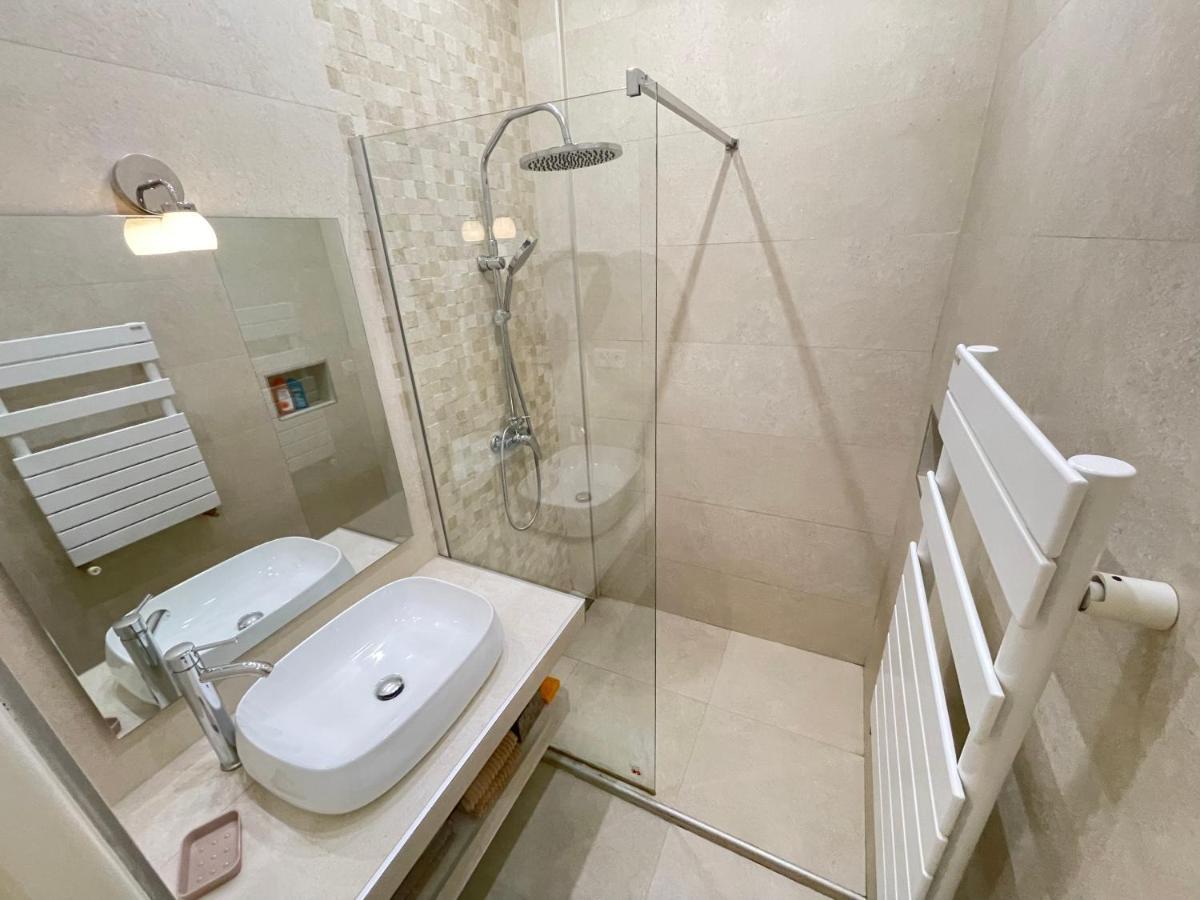 Nice Renting - Penchienatti - Spacious Apartment - 2 Bedrooms - King Bed - View Heart Of ניס מראה חיצוני תמונה