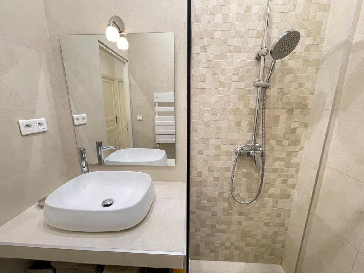 Nice Renting - Penchienatti - Spacious Apartment - 2 Bedrooms - King Bed - View Heart Of ניס מראה חיצוני תמונה